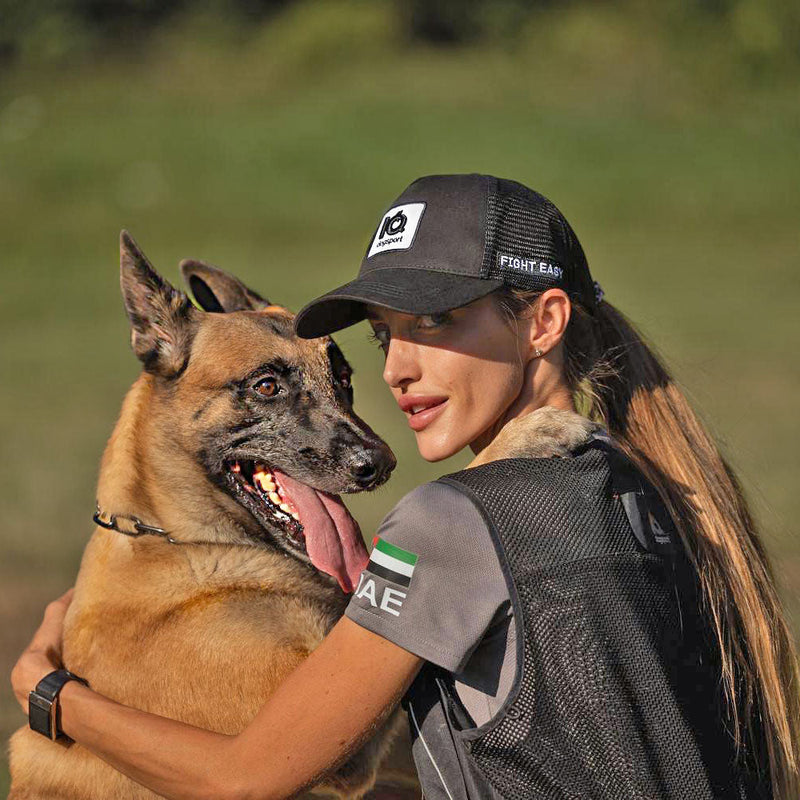 Hitze im Hundesport: Warum dein Hund nach dem Training nichts im Fang tragen sollte