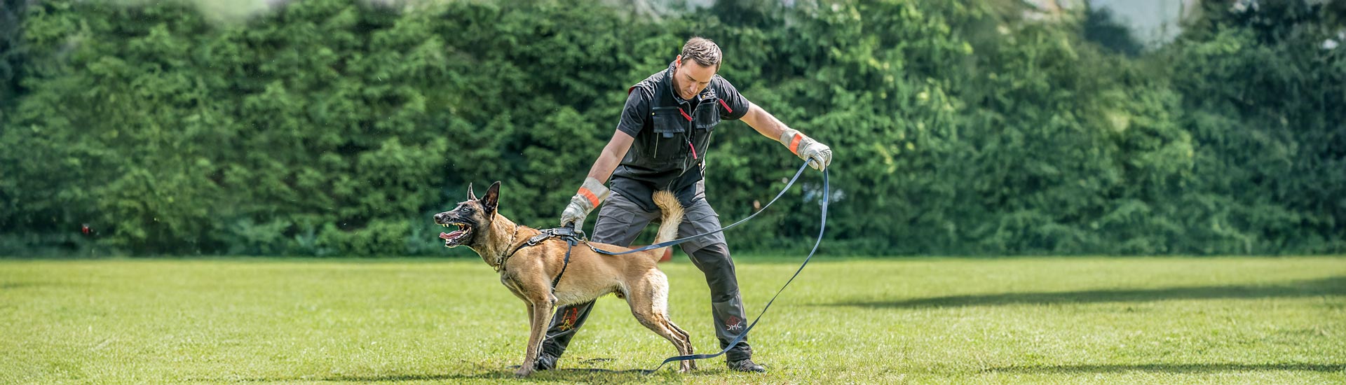 HUNDESPORTBEKLEIDUNG