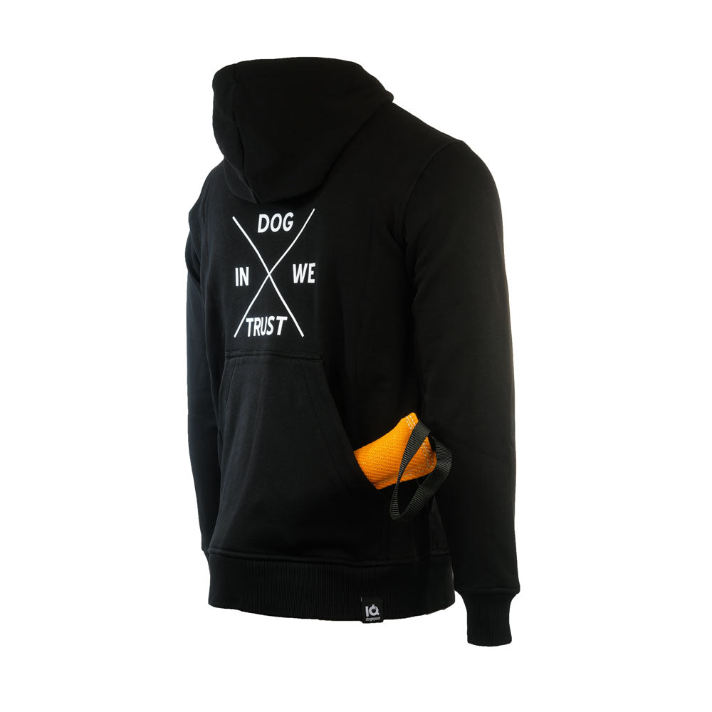 IQ Trainingshoodie 'Cross' Unisex Schwarz – Frontansicht mit Fronttasche und Hundespielzeug
